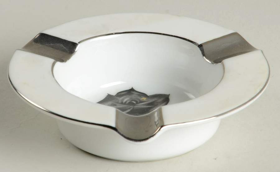 KUT388 Small Ashtray by Kutani-1