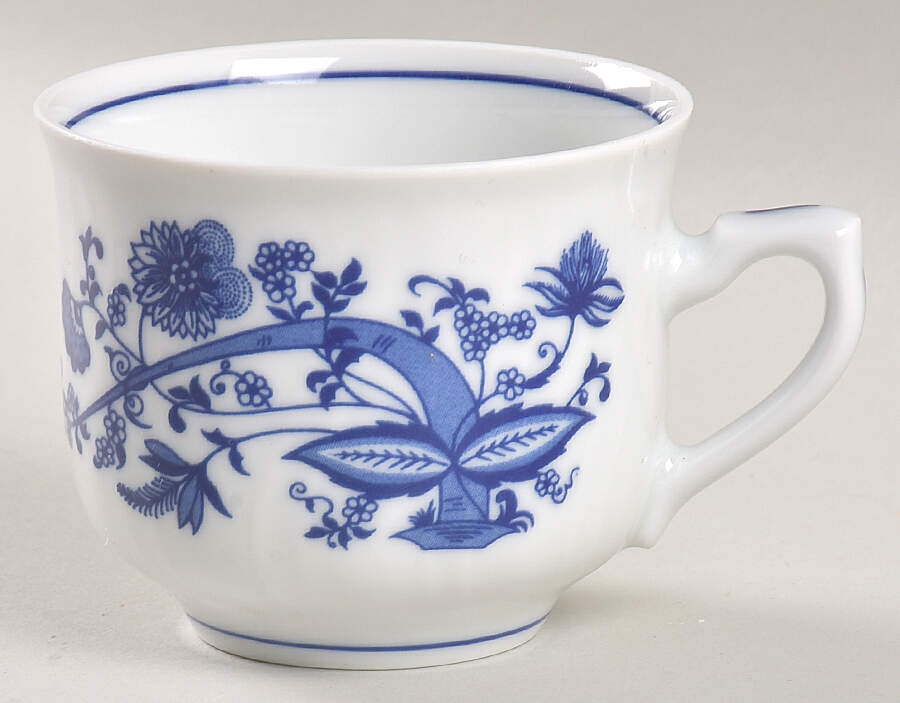 Blo1 (Swirled) Flat Cup by Korona (Poland)-1