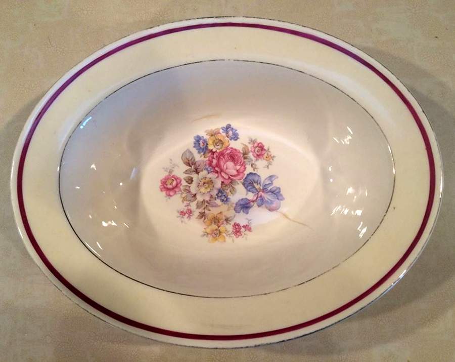 KNO1268 9" Oval Vegetable Bowl by Edwin Knowles-1
