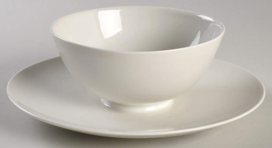 Urbino White Round Gravy Boat/Attached Underplate by KPM-1