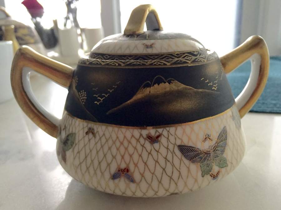 KSH28 Sugar Bowl & Lid by Koshida-1
