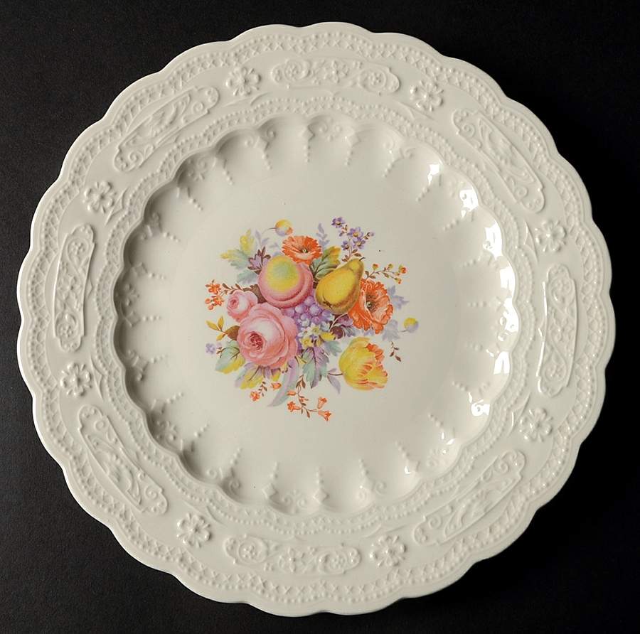 KNO1285 Luncheon Plate by Edwin Knowles-1