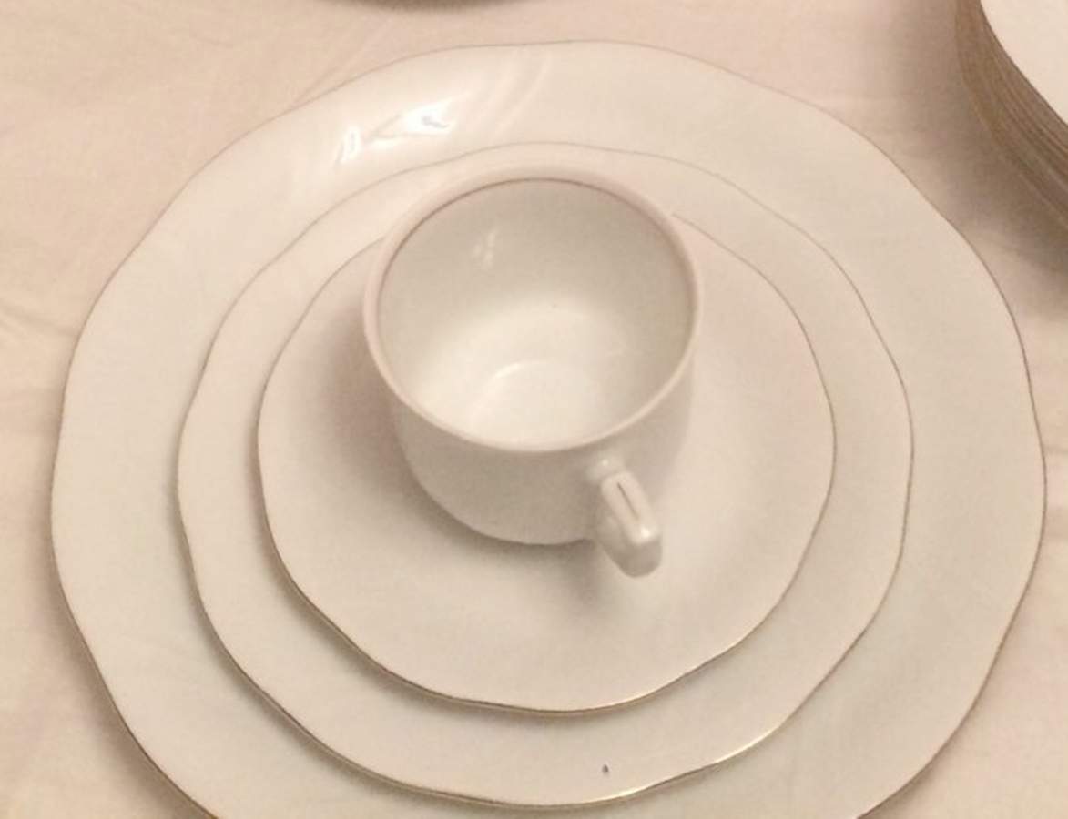 KRA2 Dinner Plate by Korona (Poland)-1