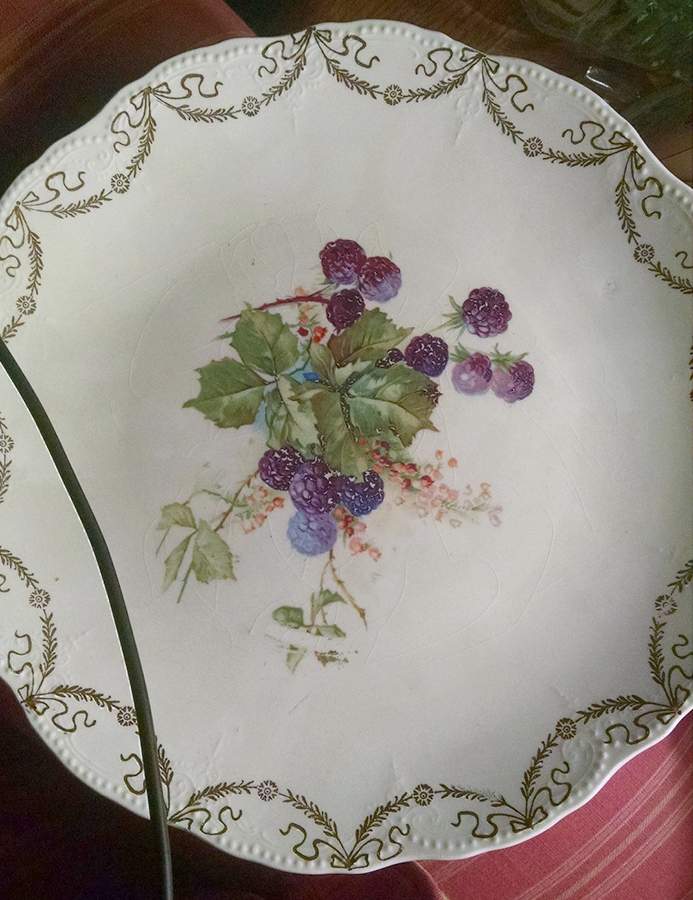 KTK232 Dinner Plate by Knowles, Taylor & Knowles-1
