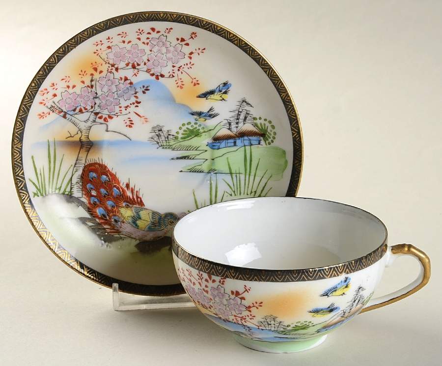 KUT402 Flat Cup & Saucer Set by Kutani-1