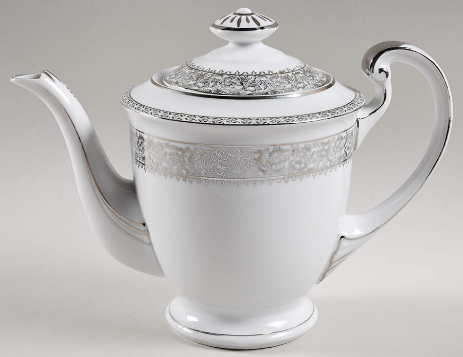 KUT404 Coffee Pot & Lid by Kutani-1