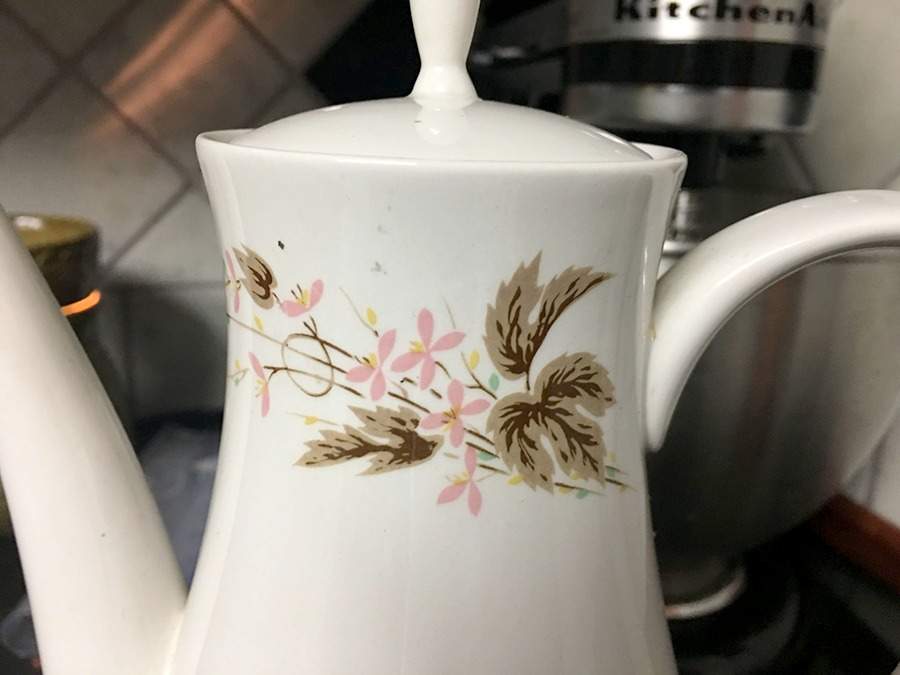 Brookside Coffee Pot & Lid by Kokura-1