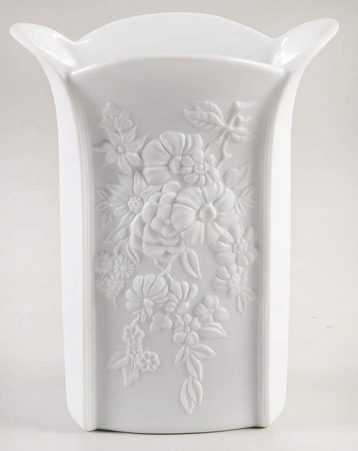 0389 5" Vase by Kaiser-1