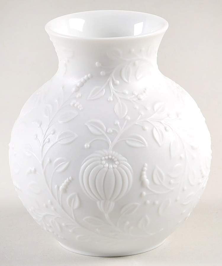 554 4" Bud Vase by Kaiser-1