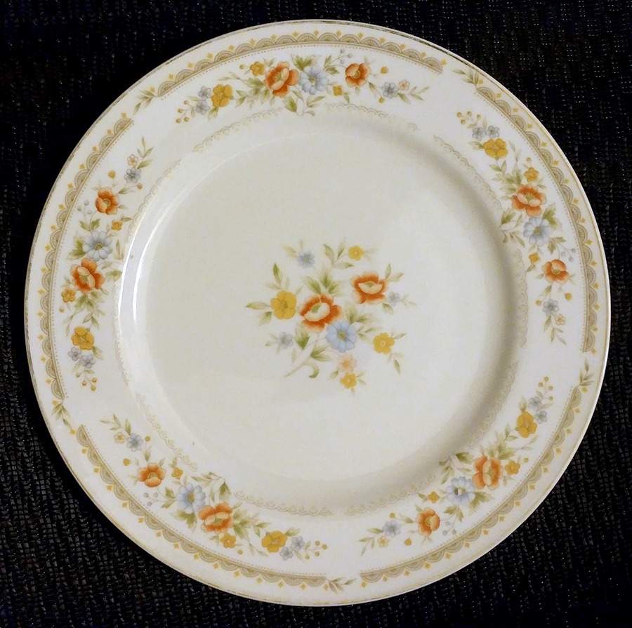 Elegance Dinner Plate by Kristin Lee-1