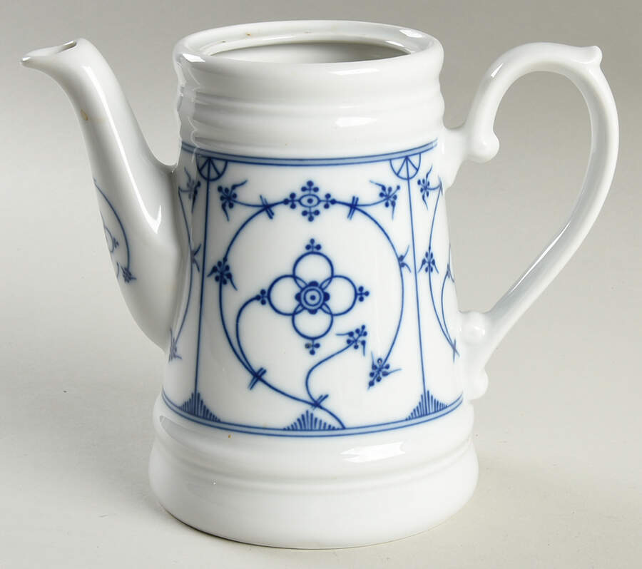 Strawflower Coffee Pot No Lid by Kronester-1