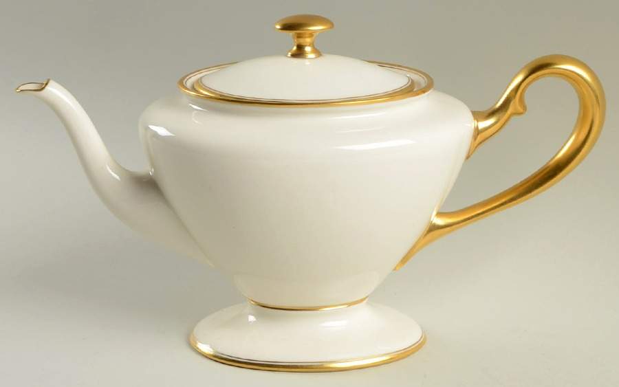 86 Shape 742 Teapot & Lid by Lenox-1