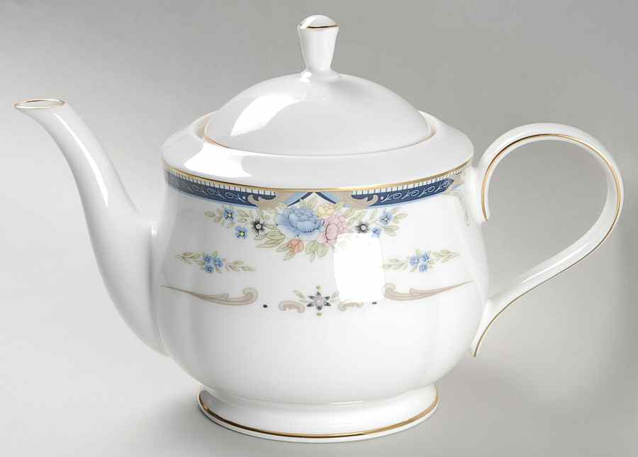 Abigail Teapot & Lid by Lenox-1