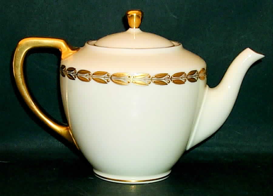 Antoinette Ivory Teapot & Lid by Lenox-1