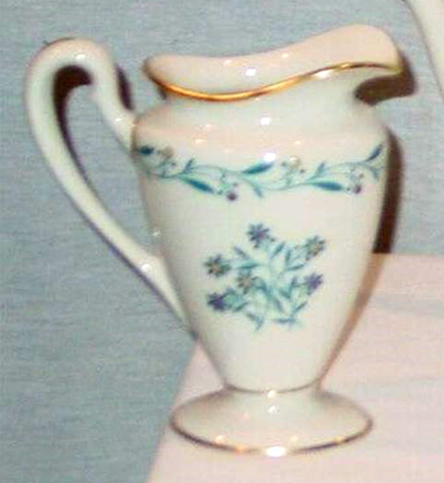 Arcadia Shape 744 Creamer by Lenox-1