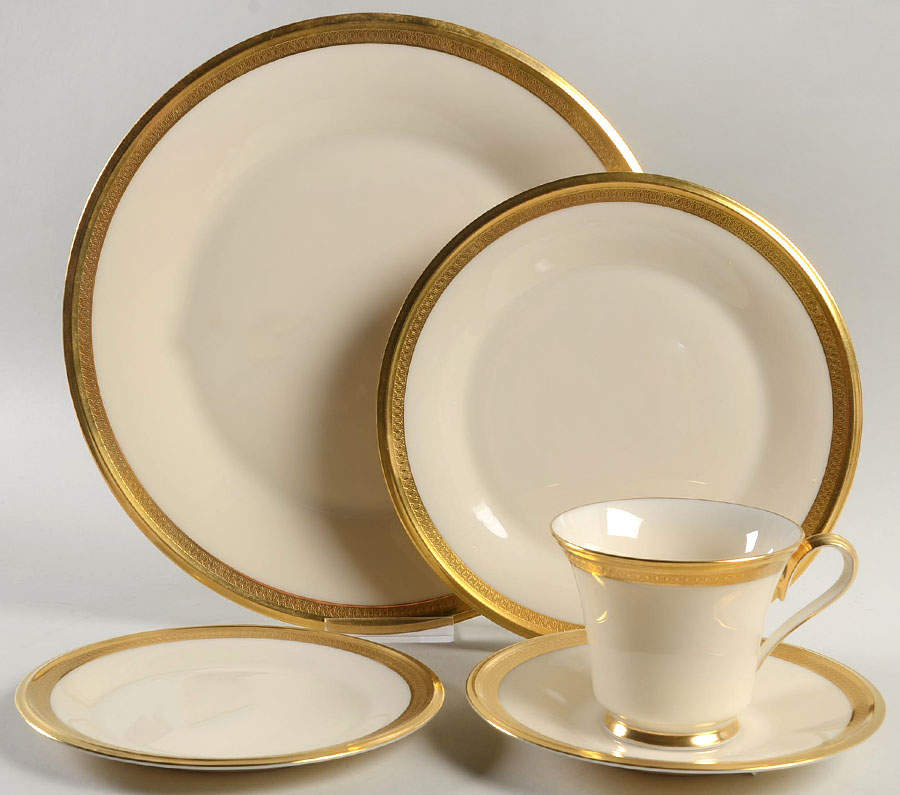 Aristocrat 40 Piece Estate Set by Lenox-1