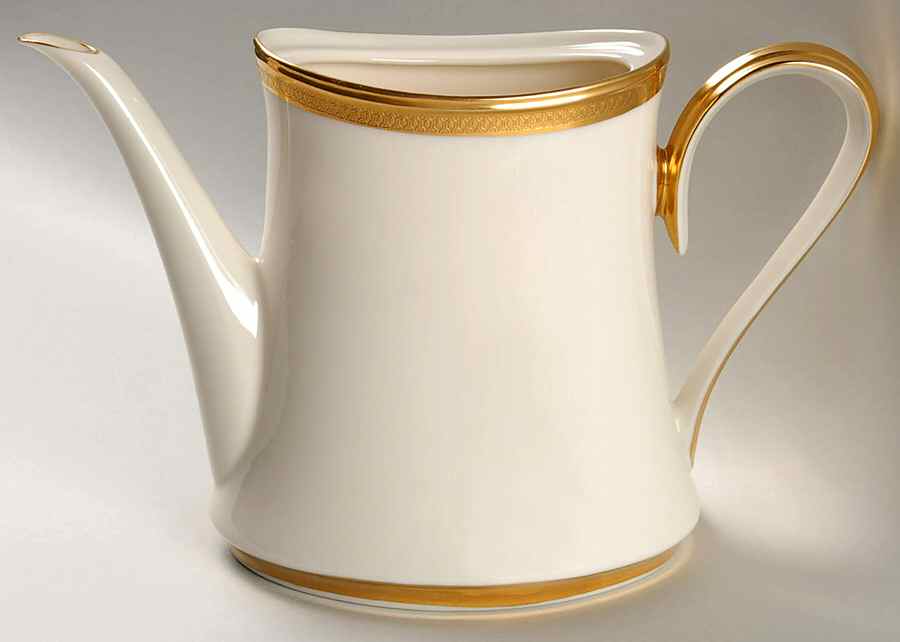 Aristocrat Tea/Coffee Pot No Lid by Lenox-1