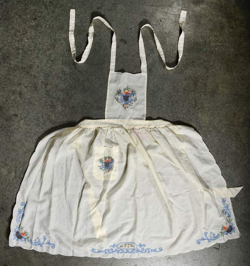 Autumn (Newer, Gold Backstamp) Cloth Kitchen Apron by Lenox-1
