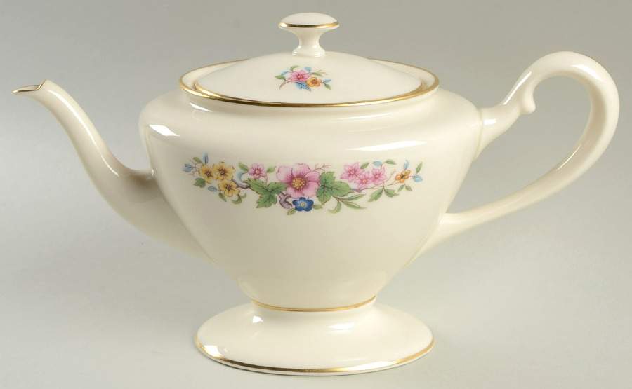 Avon Shape 742 Small Teapot & Lid by Lenox-1