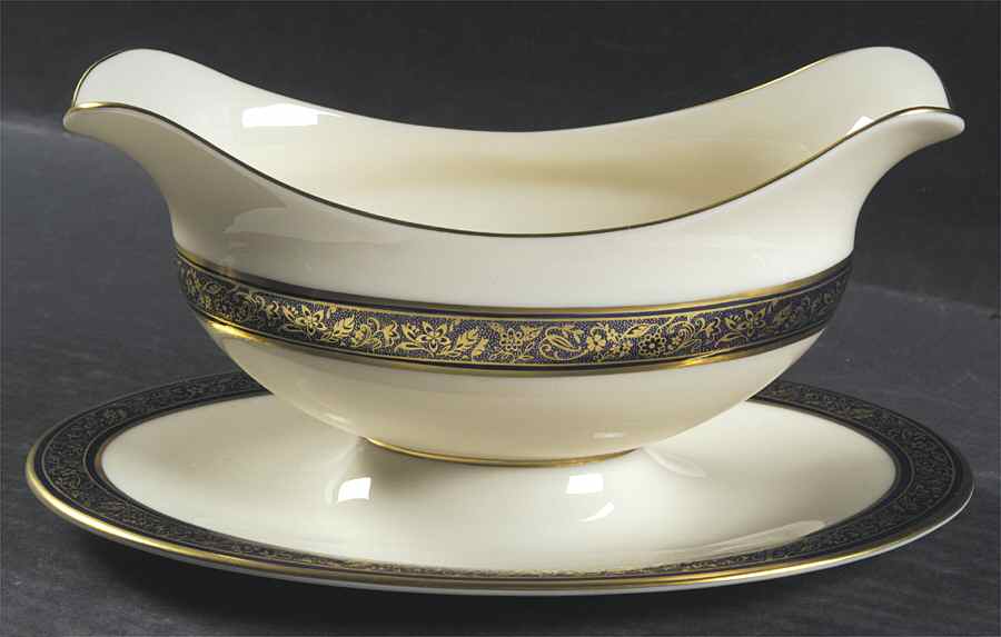 Barclay Gravy Boat with Attached Underplate by Lenox-1