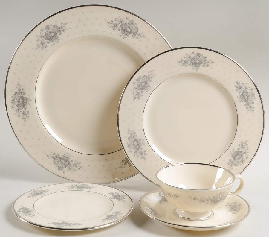 Beacon Hill (Older) 5 Piece Place Setting by Lenox-1