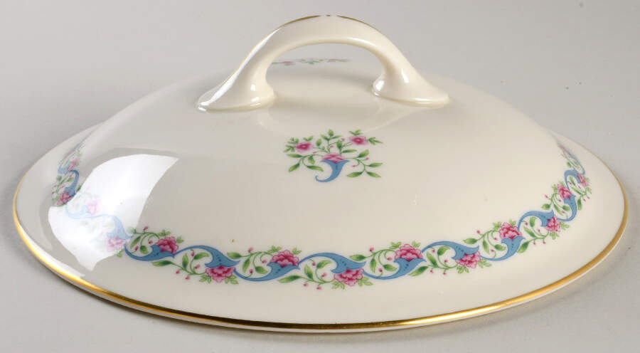 Bellefonte Lid for Round Vegetable by Lenox-1