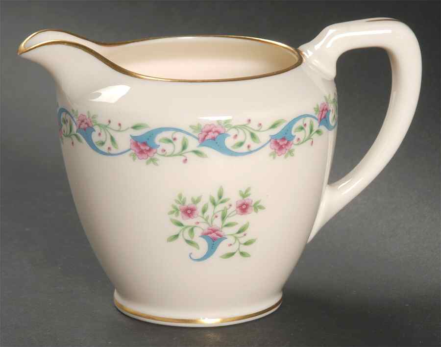 Bellefonte Creamer by Lenox-1