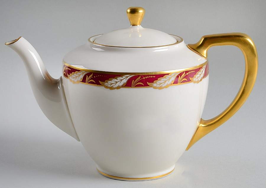 Bellevue Maroon Shape 1961 Teapot & Lid by Lenox-1