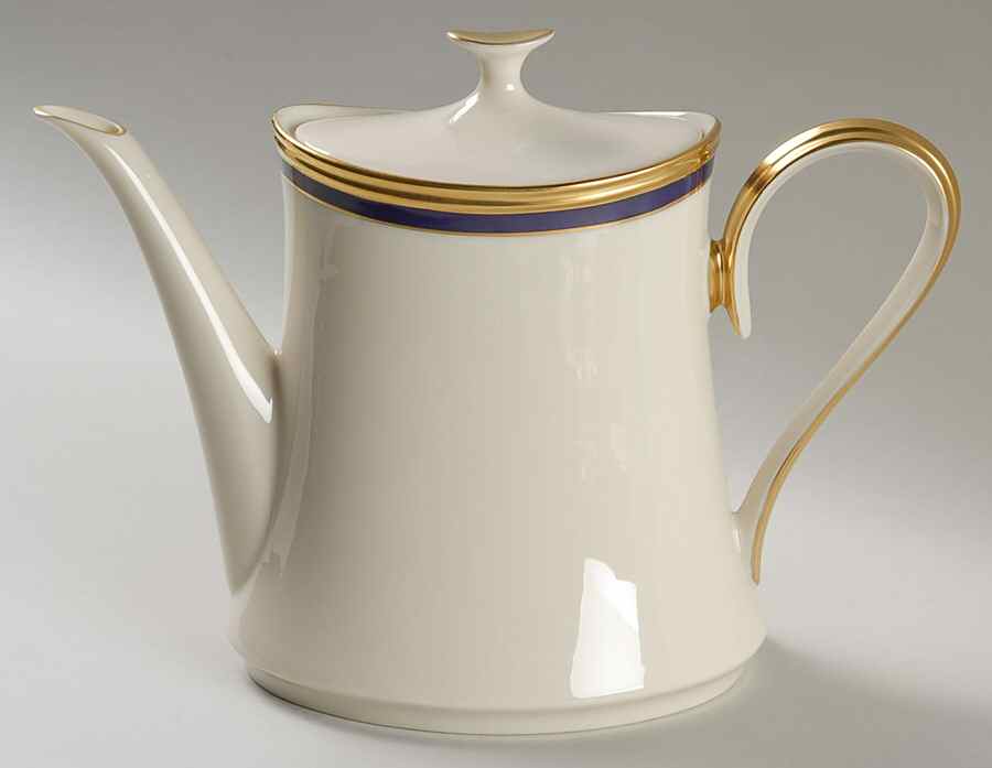 Blue Royale Tea/Coffee Pot & Lid by Lenox-1