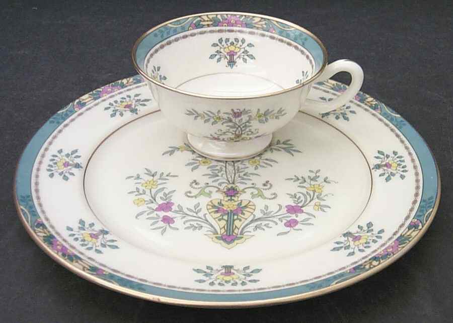 Blue Tree (Gold Trim) Snack Plate & Cup Set by Lenox-1