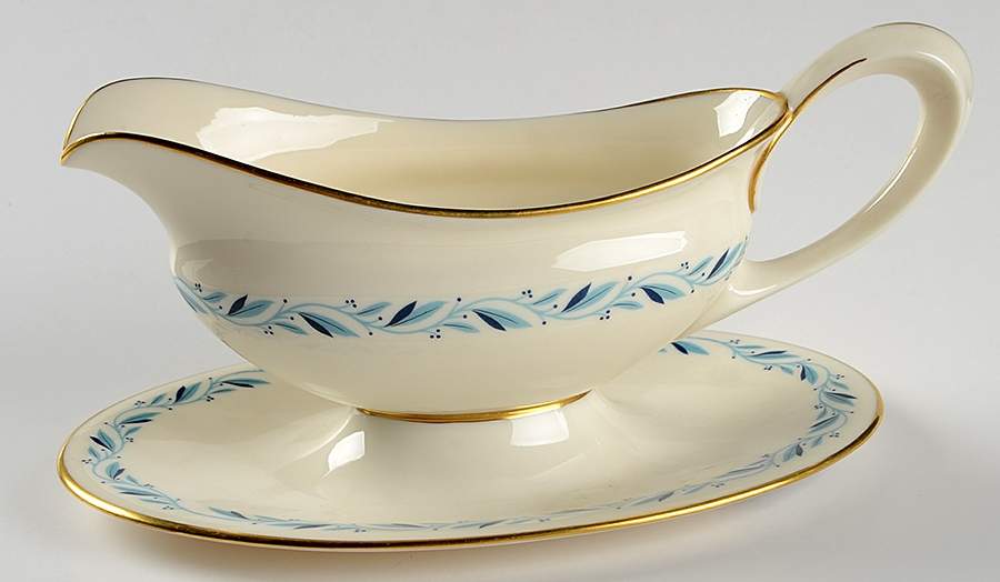 Blueridge Gravy Boat with Attached Underplate by Lenox-1