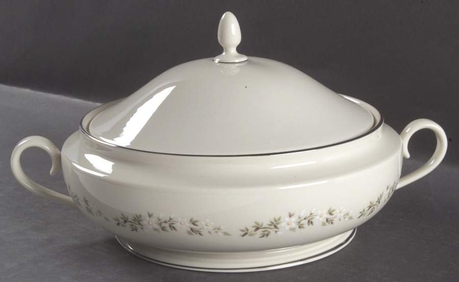 Brookdale 1999 Shape Round Covered Vegetable by Lenox-1
