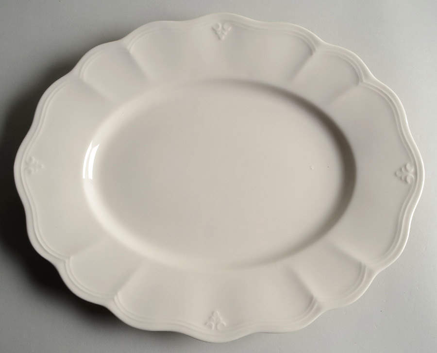 Casual Elegance 13" Oval Serving Platter by Lenox-1