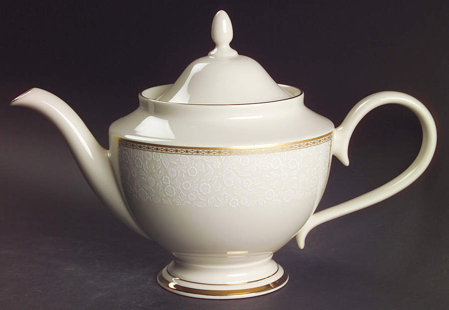 Capital Gardens 1999 Shape Teapot & Lid by Lenox-1