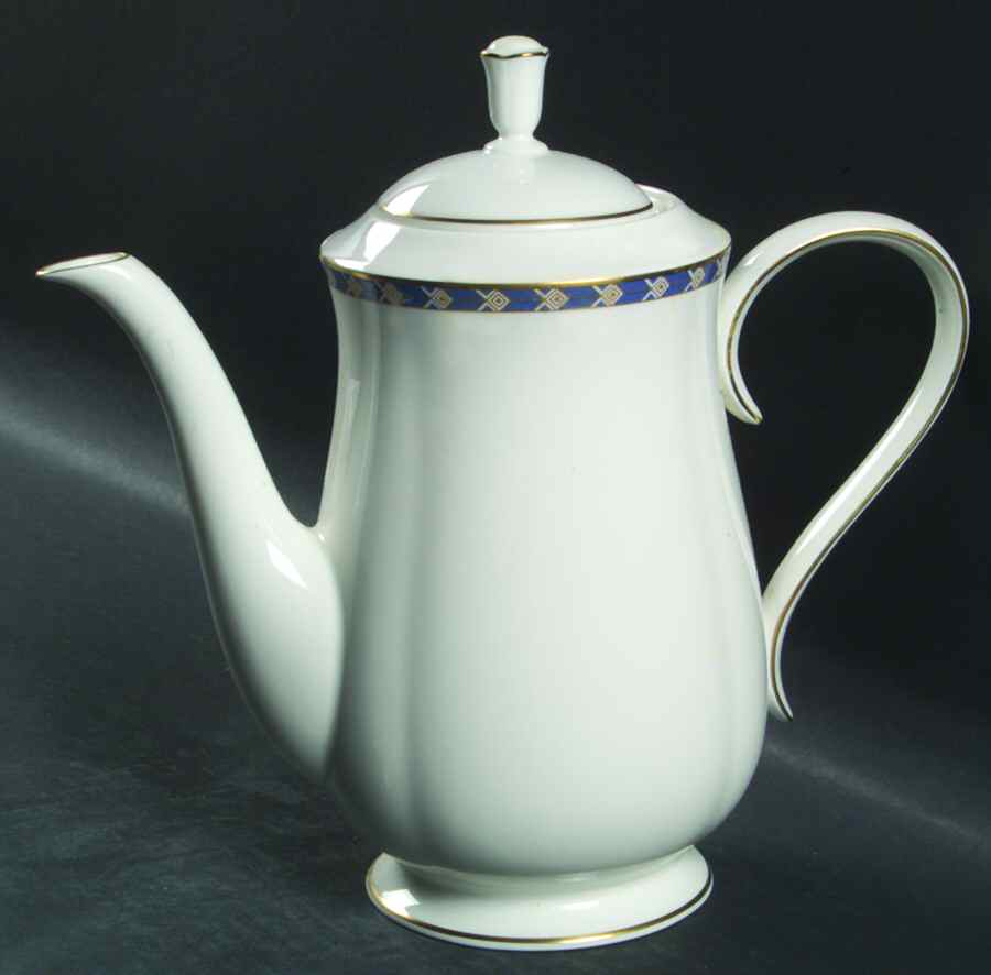 Casey Coffee Pot & Lid by Lenox-1