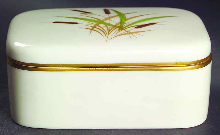 Cattail (Coupe Shape) Cigarette Box & Lid by Lenox-1