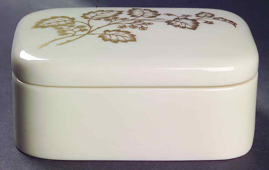 Celeste Cigarette Box & Lid by Lenox-1