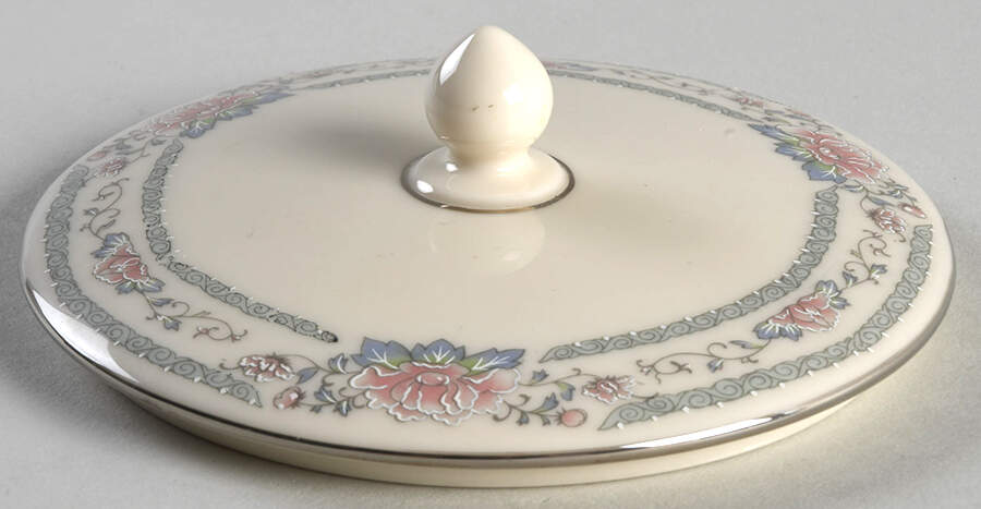 Charleston Lid for 4" Round Box by Lenox-1