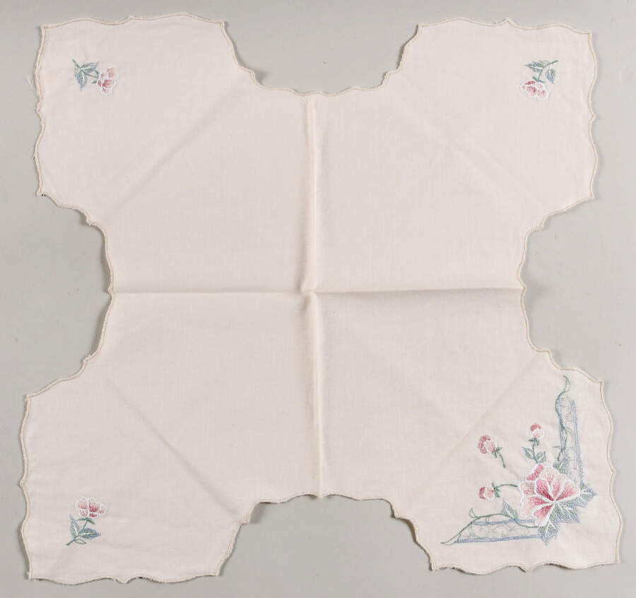 Charleston Linen Bread Basket by Lenox-1