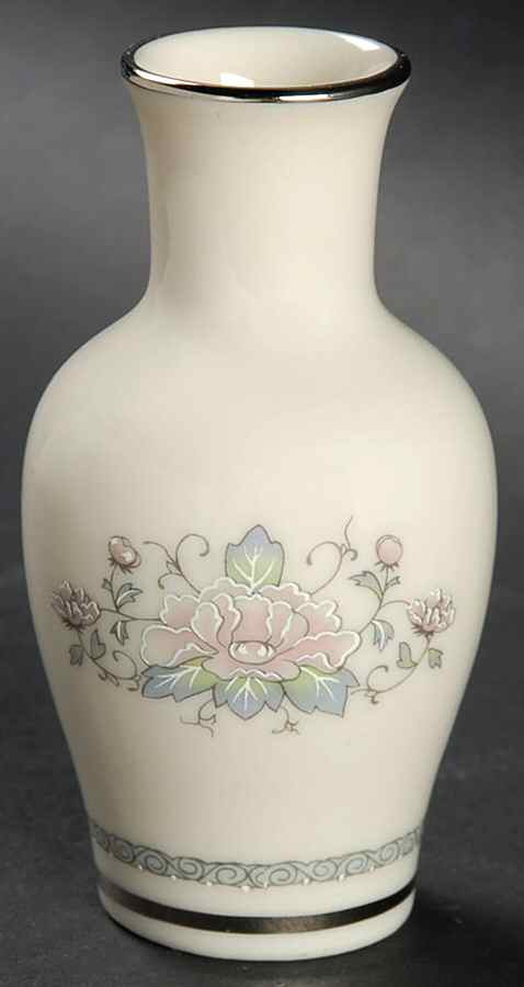 Charleston Mini Bud Vase by Lenox-1