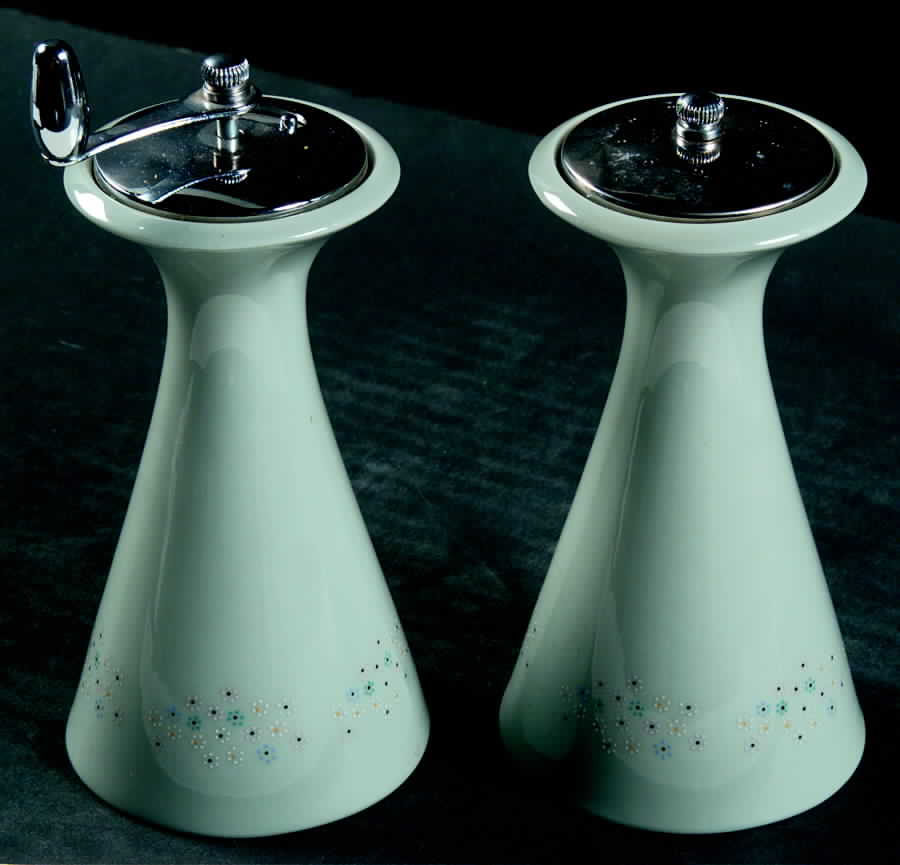 Chalet Salt Mill & Pepper Mill Set by Lenox-1