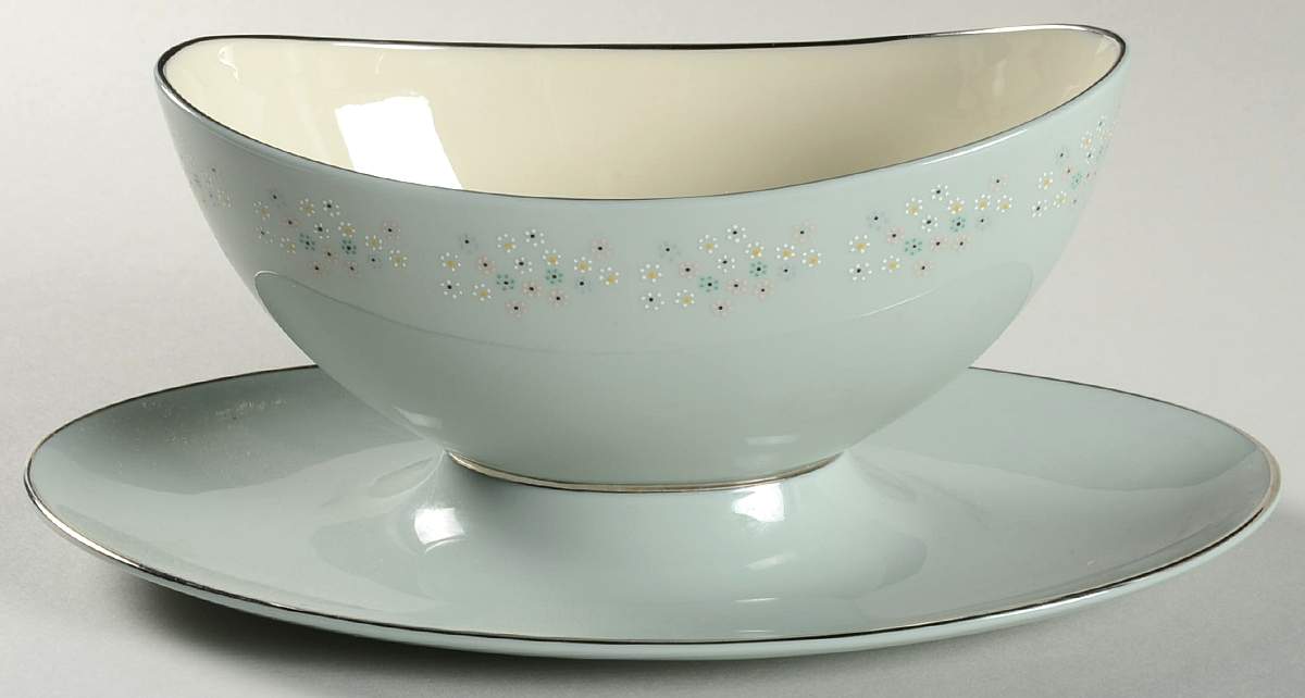 Chalet Gravy Boat with Attached Underplate by Lenox-1