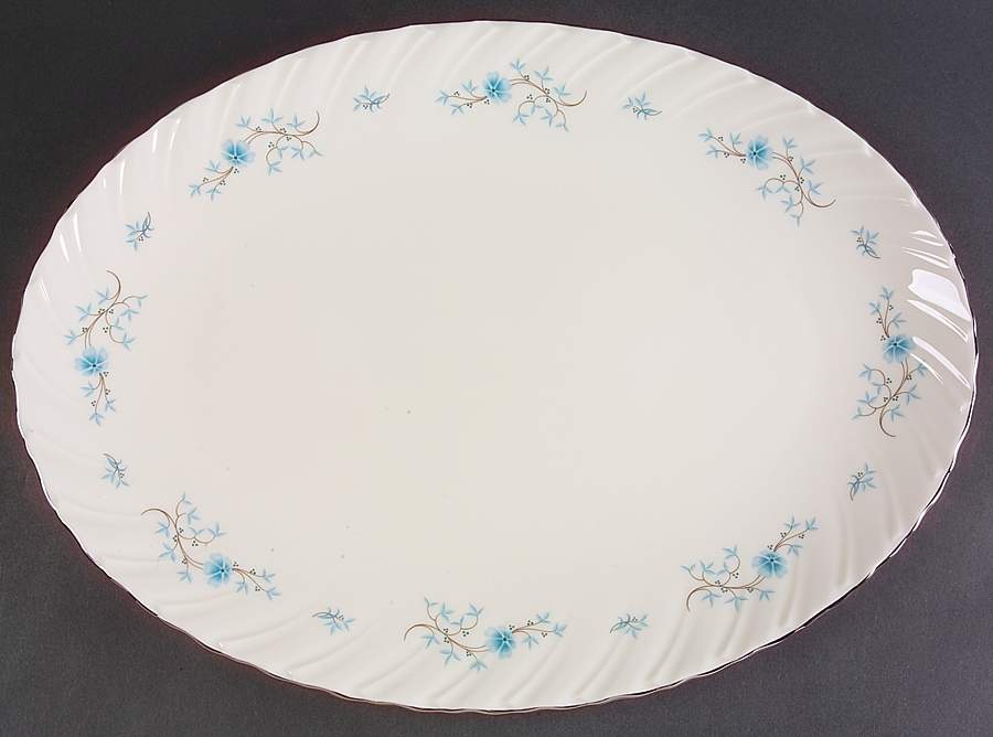 Chanson 17" Oval Serving Platter by Lenox-1