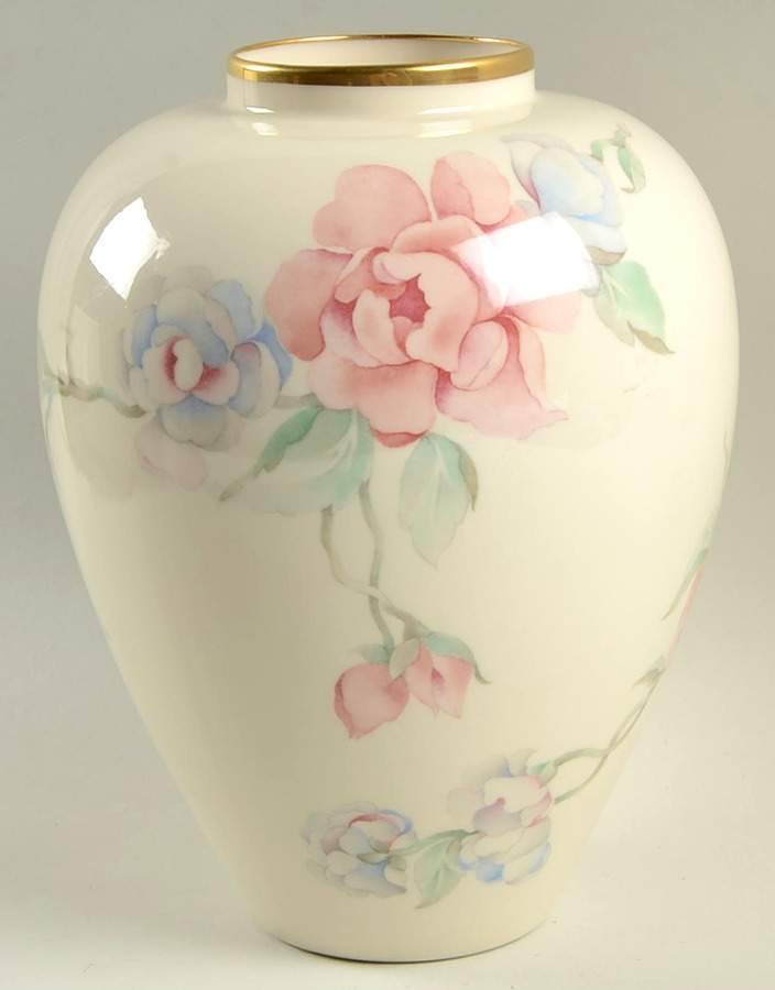 Chatsworth Collection 9" Vase by Lenox-1