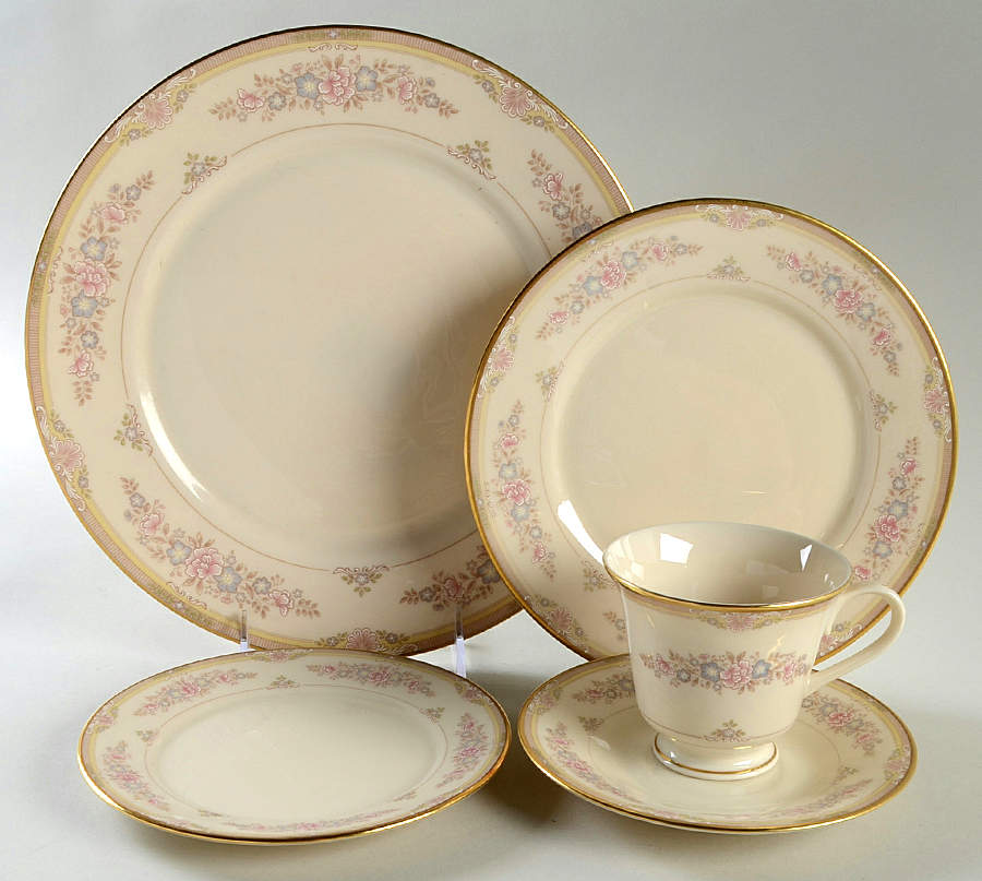Chesapeake 5 Piece Place Setting by Lenox-1