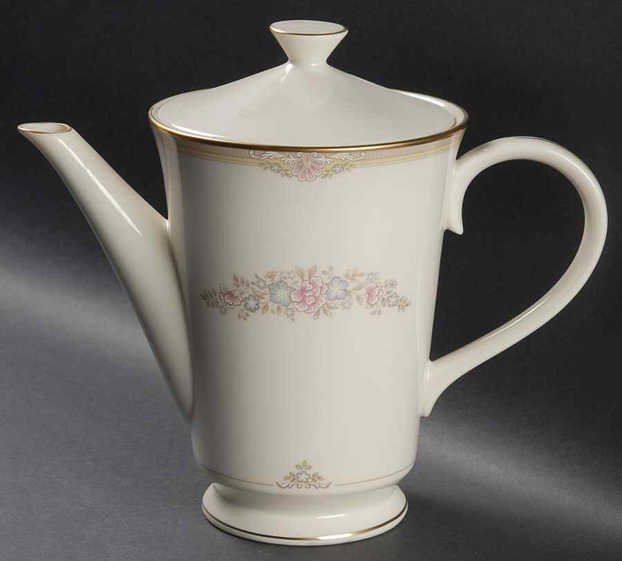 Chesapeake Tea/Coffee Pot & Lid by Lenox-1