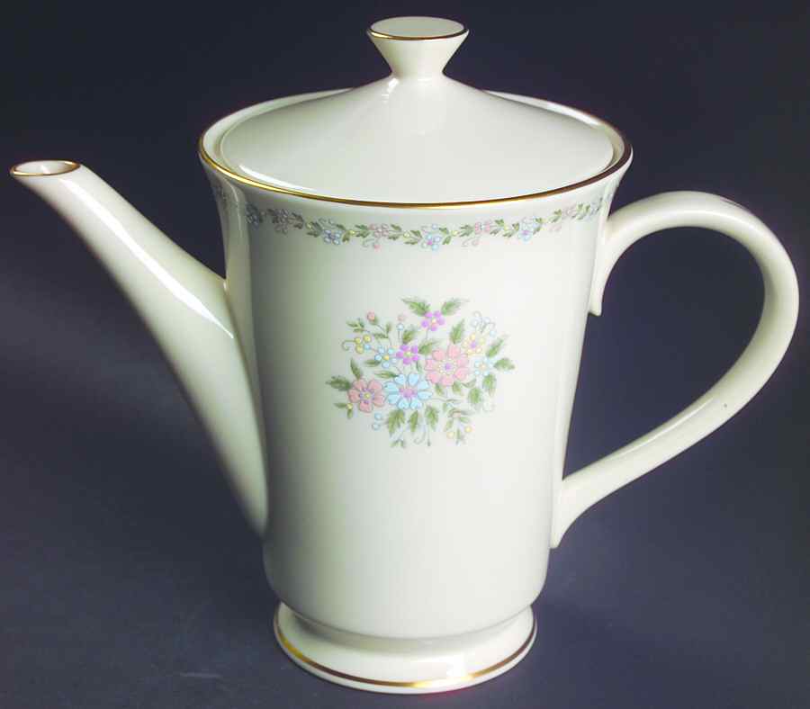 Christie Tea/Coffee Pot & Lid by Lenox-1