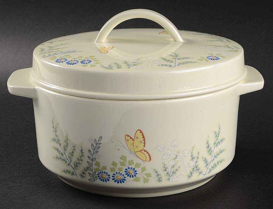 Cinderella (Newer, Platinum Trim) Large Oven-to-Table Round Covered Casserole by Lenox-1