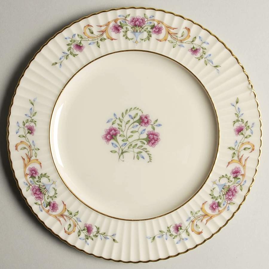 Cinderella (Old, Gold Trim) Luncheon Plate by Lenox-1