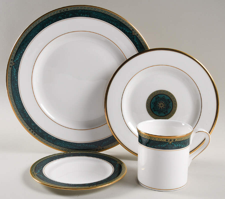 Classic Edition 32  Piece Estate Set by Lenox-1